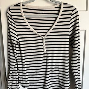 Women’s Tops Bundle L-XL American Eagle & Hollister Long Sleeve Casual Shirts